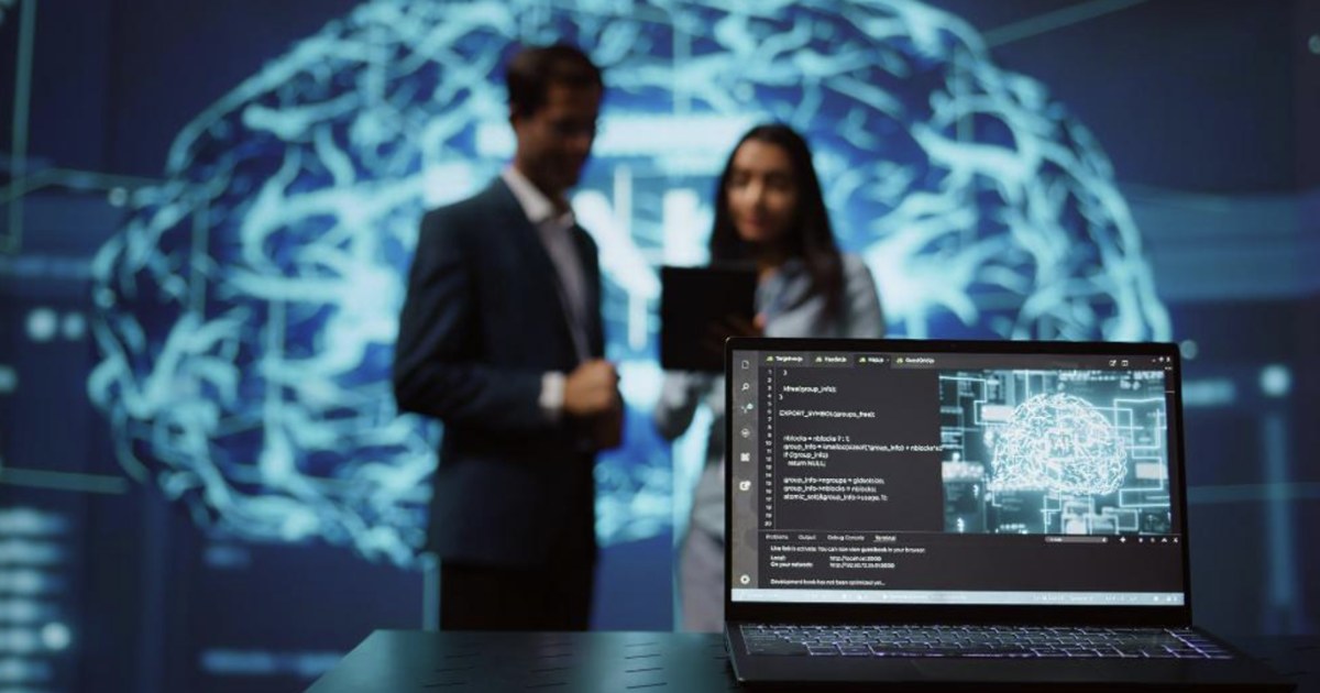 Équipes tech travaillant sur une solution logicielle en environnement SaaS