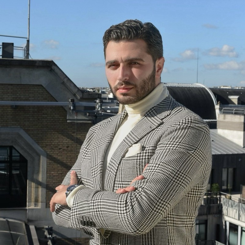 #28 - Valentin Gerbi, Country Director chez Payhawk - la recette gagnante pour amener une équipe commerciale à faire partie des meilleures sur le plan internationale.